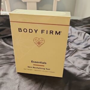 Body Firm Essentials Skin Revitalizing Tool - Cream